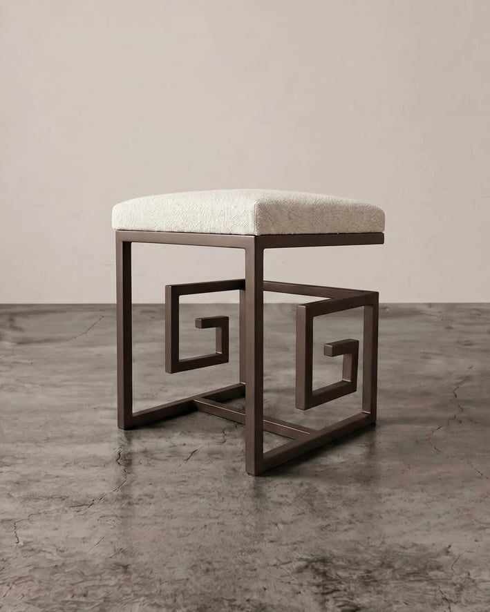 The Delphi Stool (Short)