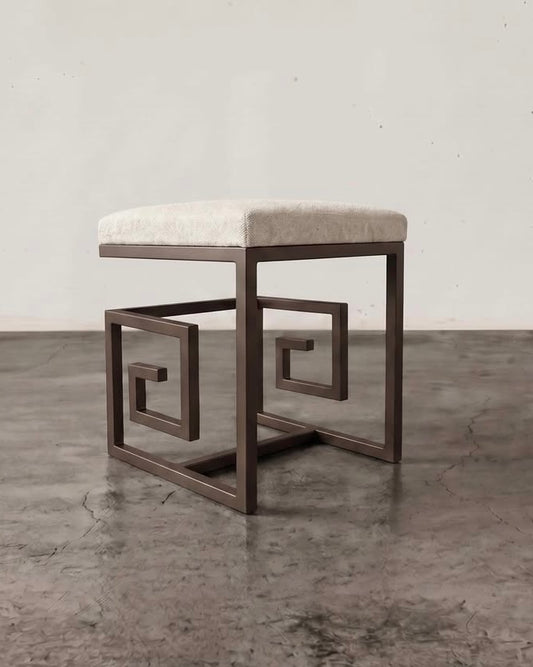 The Delphi Stool (Short)