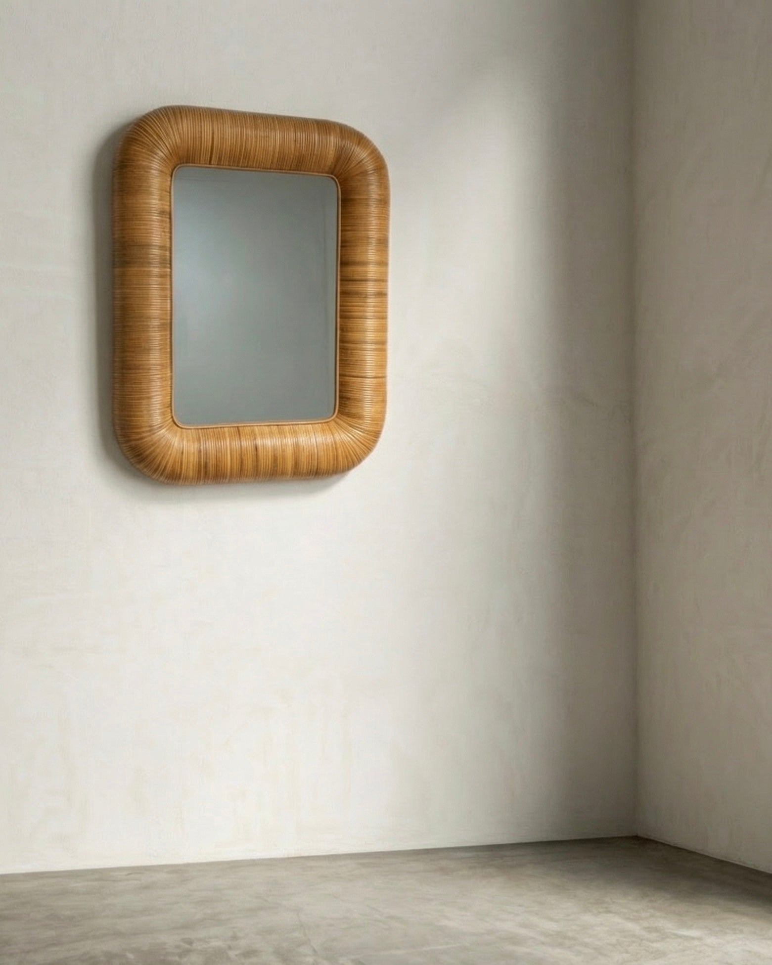 The Ravello Mirror