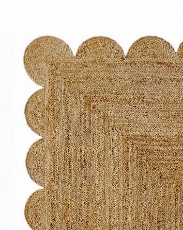 Large Natural Jute Scalloped Rug (8x10)