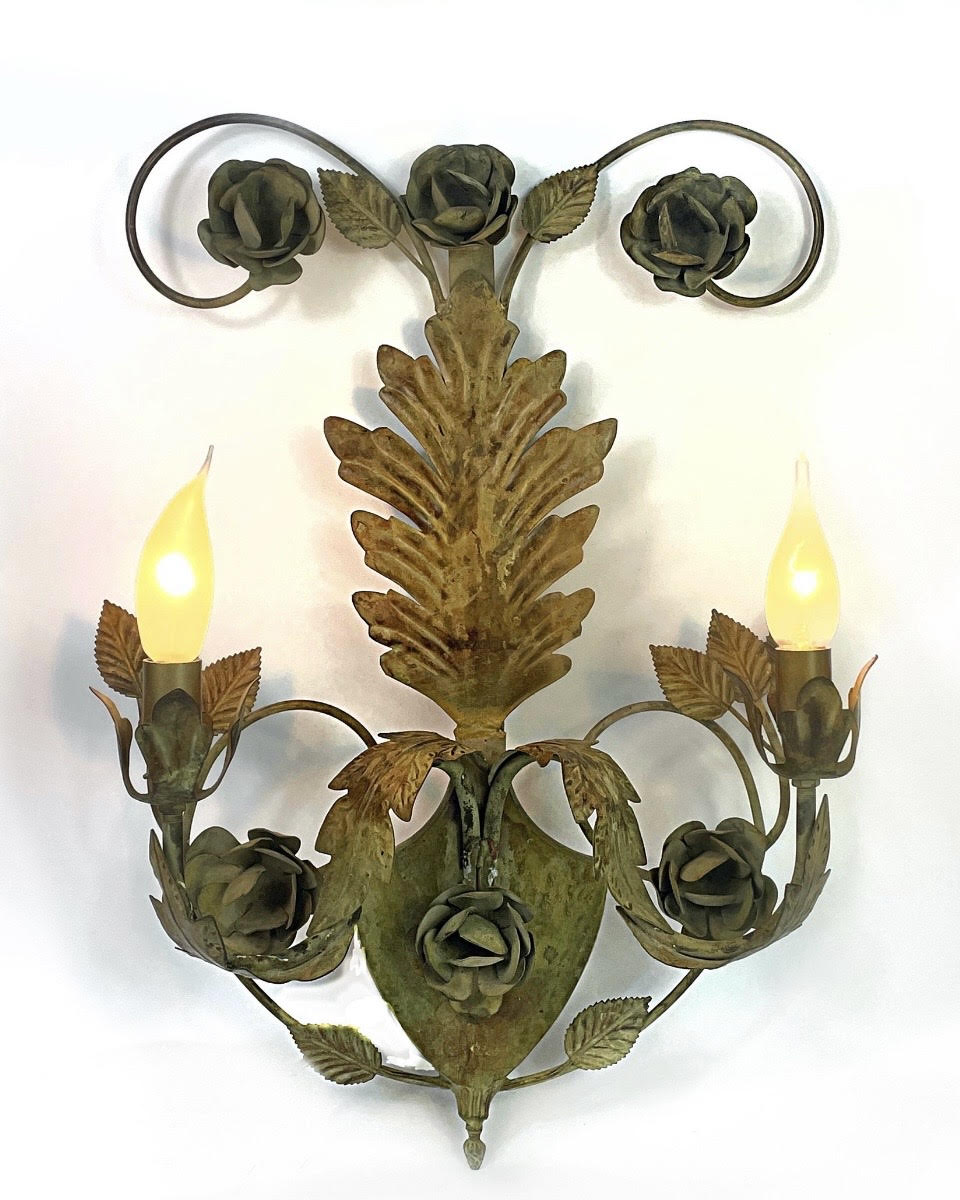 1930s French Leaf Scroll Sconce